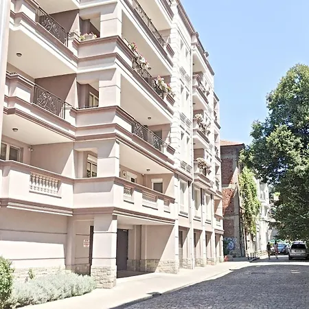Lux 2 With Garage Apartment *