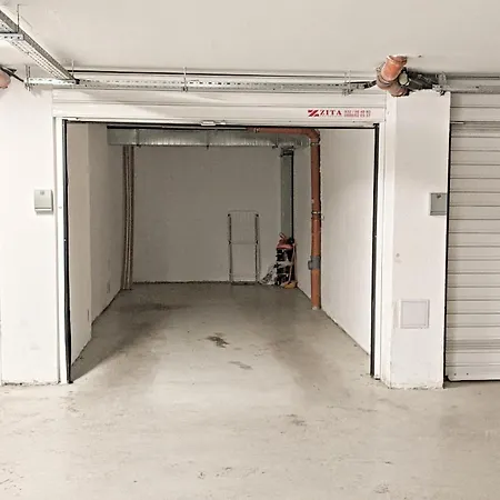 Lux 2 With Garage Apartment *